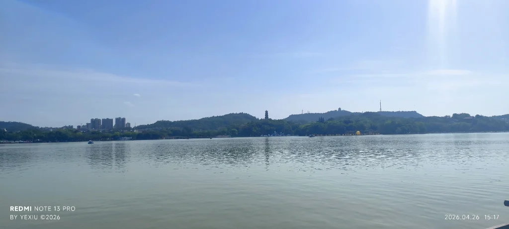 惠州西湖·在百花洲望泗州塔